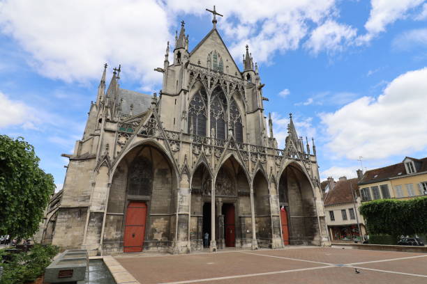 istock Troyes - Basilique Saint Urbain - EXT 1401855124
