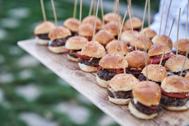 istock board with burgers ready to serve 1401871903