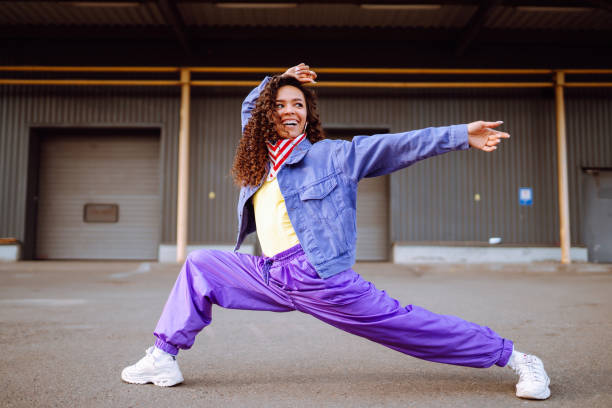 istock Sport, dancing and urban culture concept. 1401899730