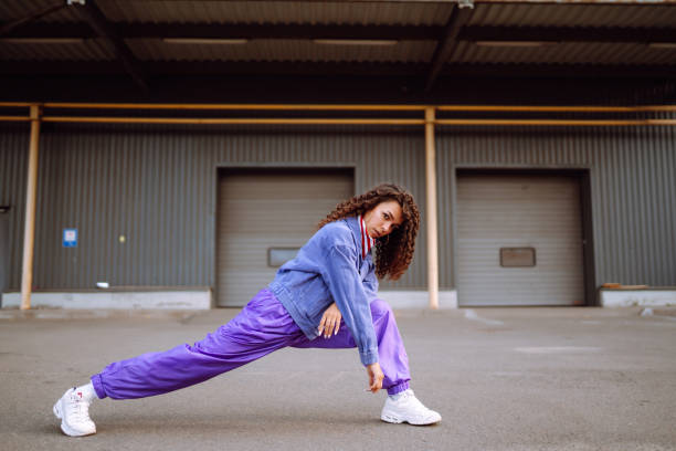 istock Sport, dancing and urban culture concept. 1401899731