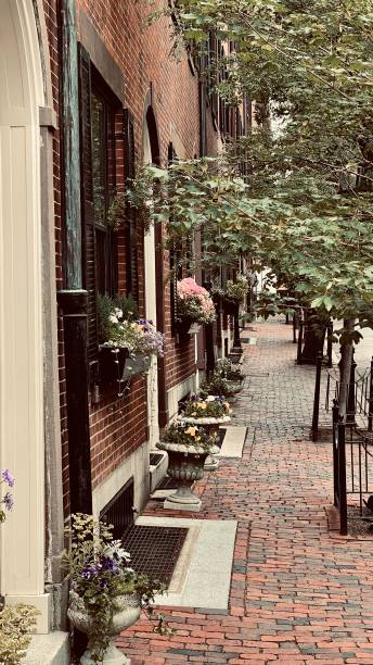 istock Street life Boston 1401905190