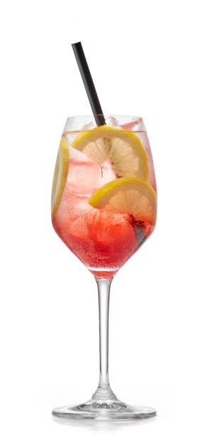 istock glass of fresh summer cocktail 1401915988