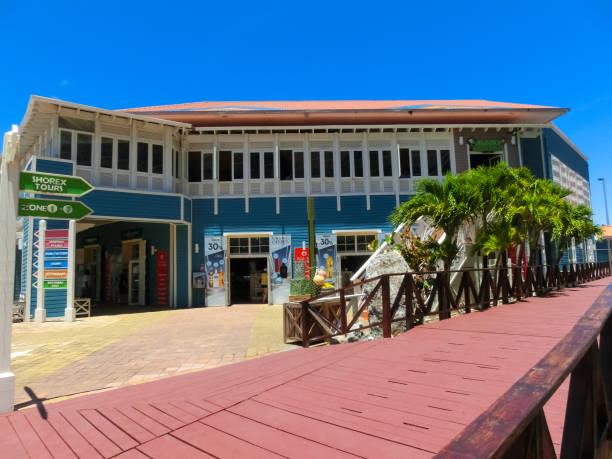 shop at costa maya cruise ship terminal or port - mexico dress market clothing imagens e fotografias de stock