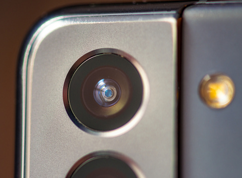 Smartphone camera lens macro