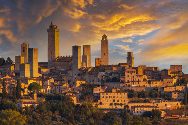 san gimignano, sito unesco, toscana, italia - san gimignano immagine foto e immagini stock