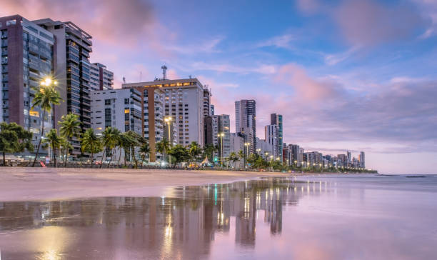 istock End of day in Boa Viagem beach 1401997807