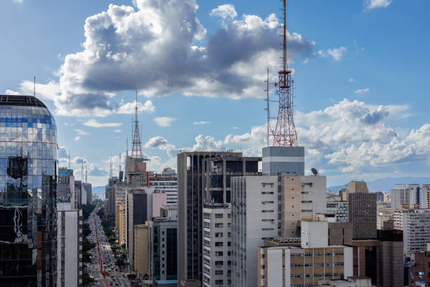 istock Paulista Avenue 1401998706