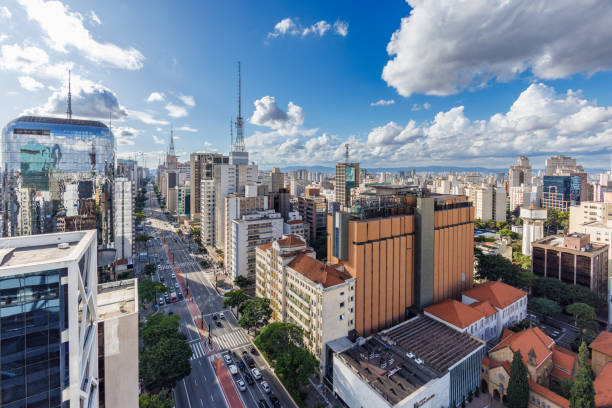 istock Paulista Avenue 1401998715