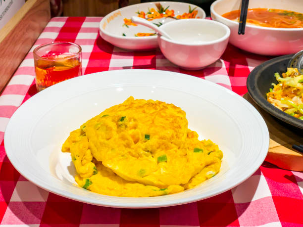 jedzenie w chińskiej restauracji, jajecznica - plaid still life tablecloth dinner zdjęcia i obrazy z banku zdjęć