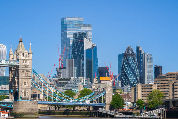 istock Cityscape of financial district in London with new developments 1402077517