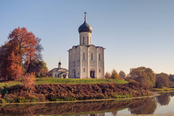 church of the intercession na nerl - vladimir zdjęcia i obrazy z banku zdjęć