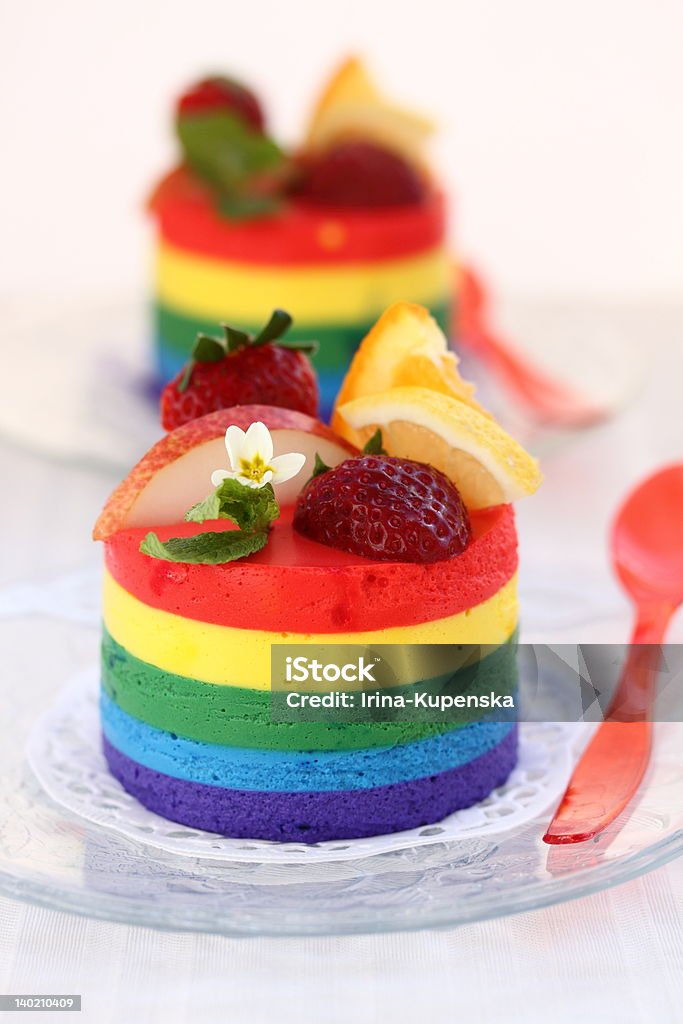 Arcobaleno Torta di ricotta - Foto stock royalty-free di Alimentazione non salutare