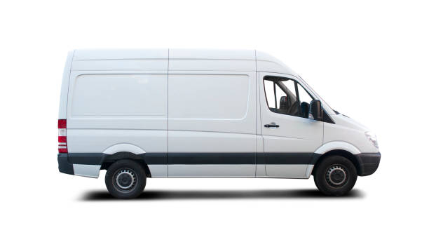 furgone su sfondo bianco - delivery van truck delivering moving van foto e immagini stock