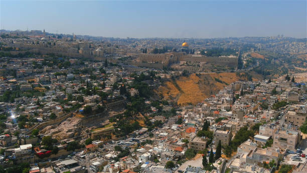 エルサレムとラスアルアムード、シルワン村、アルアクサモスク、空中 - the western wall wall east city ストックフォトと画像