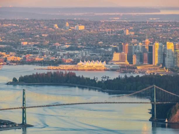 istock Lions Gate Bridge and the Harbor in Vancouver 1402178120