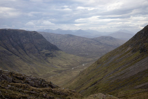 escursioni a buachaille etive mor a glencoe nelle highlands scozzesi - munros foto e immagini stock