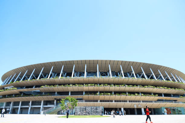 ruas de tóquio "estádio nacional" - roof sport competitive sport the olympic games - fotografias e filmes do acervo