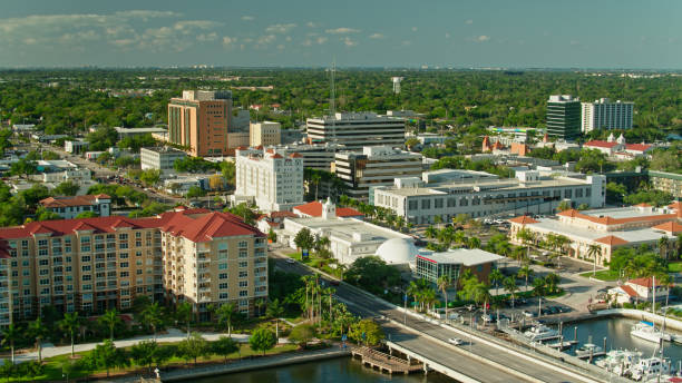 istock Hotels and Offices in Bradenton, FL 1402197090