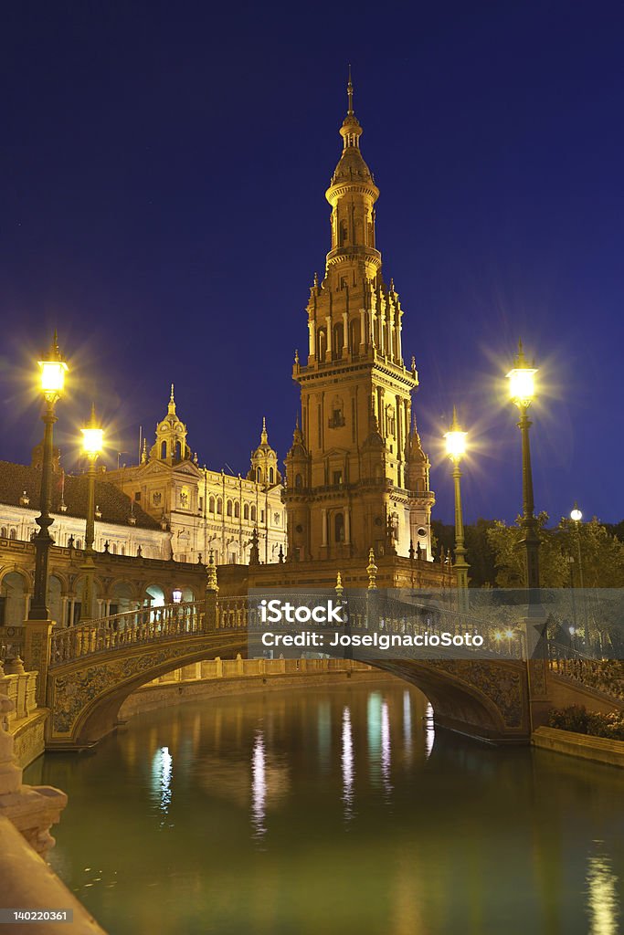 Plaza de España en Sevilla en la noche, España. - Foto de stock de Aire libre libre de derechos