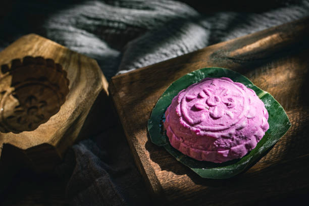 Chinese traditional pastry，Vegan Red Pasta
