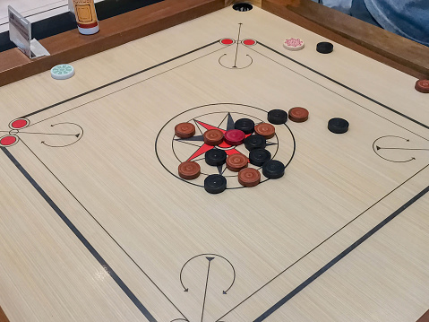 carrom board game, India fun activity party