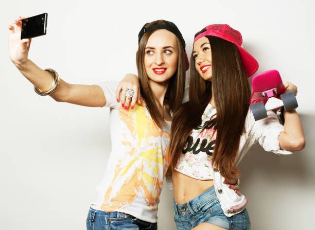 istock Sporty girlfriends having fun together 1402270193