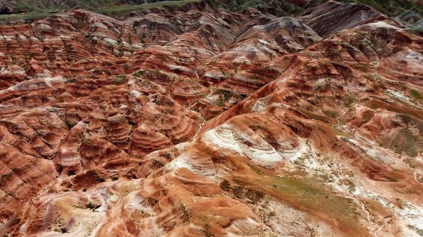 istock Rainbow hills of Tuzluca (Iğrdır, Türkiye) 1402309049