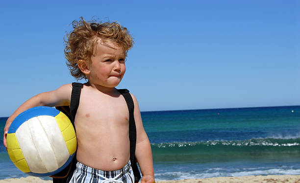 Prêt à jouer au beach volley - Photo