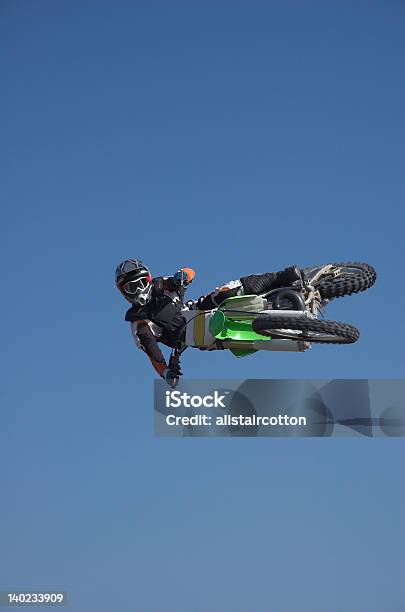 Photo libre de droit de Freestyle Moto X 8 banque d'images et plus d'images libres de droit de 2006 - 2006, Activité, Attraction foraine - Équipement de loisirs
