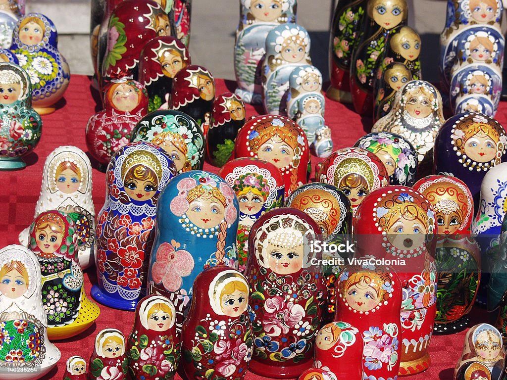 Русская matrioshka dolls - Стоковые фото Без людей роялти-фри