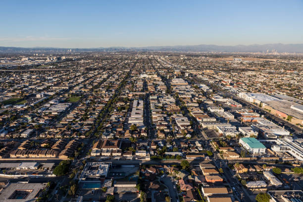 istock Los Angeles County Sprawl Aerial 1402364946