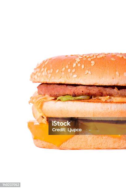 Вкусный Гамбургер — стоковые фотографии и другие картинки Без людей - Без людей, Белый, Белый фон