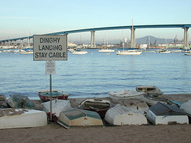 динги приземление - san diego california bridge coronado beach outdoors стоковые фото и изображения