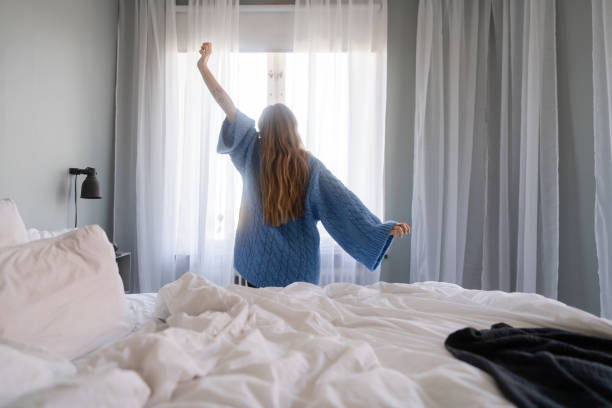 istock Woman stretching in the morning 1402450028