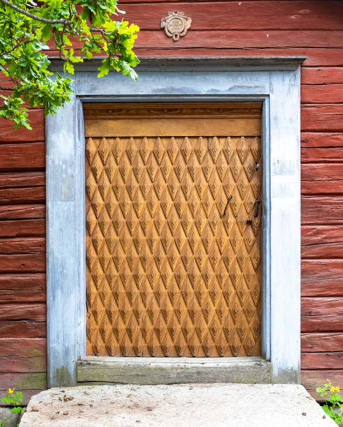 istock Vintage wooden gate to the barn. 1402454571
