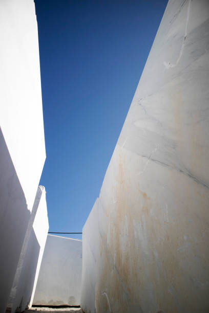 istock Deposit of blocks of statuary white marble 1402470108