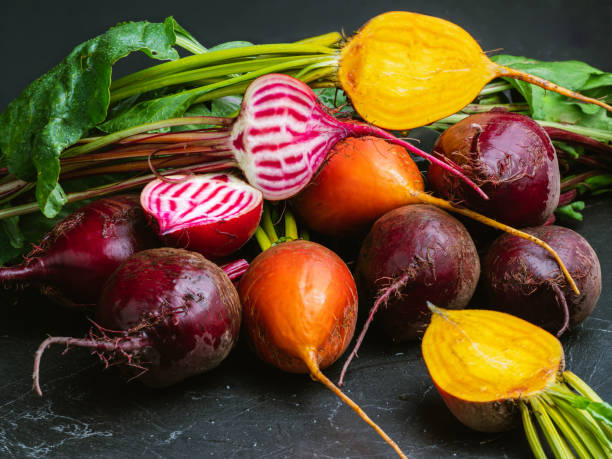 heirloom rainbow beets - beet imagens e fotografias de stock