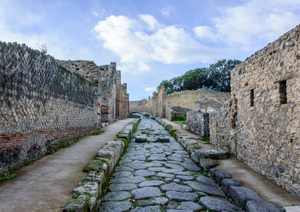 istock Ruines of Pompeii 1402555156