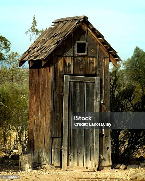 Já Não Estão Connosco Mas Não Os Esquecemos - Fotografias de stock e mais imagens de Casa de Banho Doméstica - Casa de Banho Doméstica, Casa de Banho Externa, Casa de banho