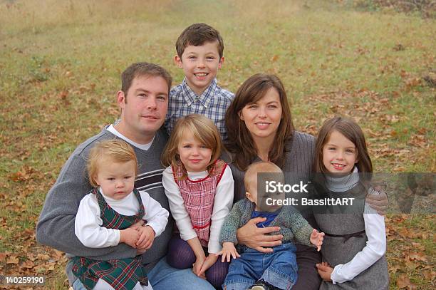 Schöne Familie Stockfoto und mehr Bilder von Familie - Familie, Menschen, Zahl 7