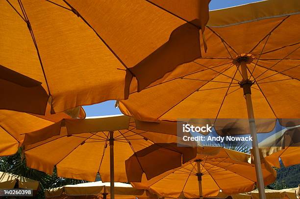 Parasolka Od Słońca 3 - zdjęcia stockowe i więcej obrazów Bez ludzi - Bez ludzi, Cień, Duża grupa obiektów