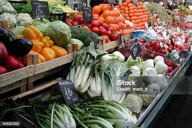Gemüse Stockfoto und mehr Bilder von Agrarbetrieb - Agrarbetrieb, Aubergine, Biologie