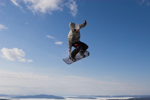 flight of snowboarder