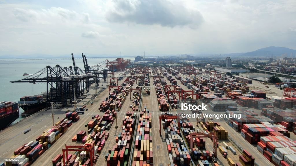 Large Container Terminal Images Modern Large Container Terminal Stock Photo - Download Image Now - 5G ...