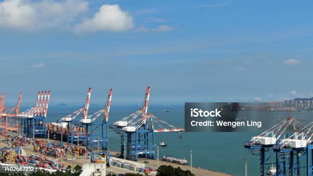 Large Container Terminal Images Modern Large Container Terminal Stock Photo - Download Image Now - 5G ...
