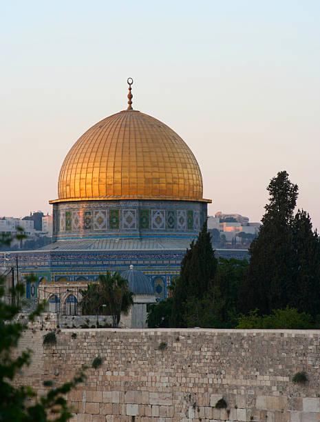 istock Golden Dome of the Rock, Jerusalem 140266792