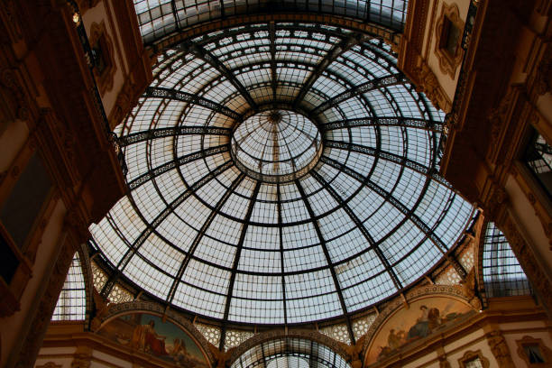 istock Galleria Vittorio Emanuele II Milan 1402676327