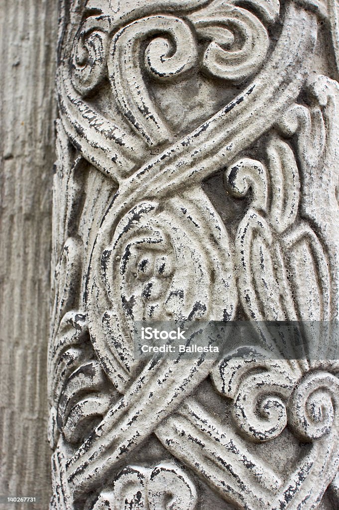 Baixo-relevo em uma capela - Foto de stock de Antigo royalty-free
