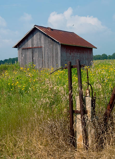 istock Shed in Hillsdale Co MI 140268226