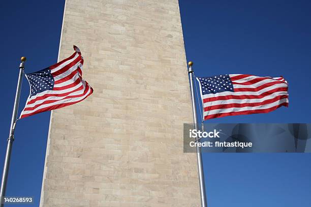 Amerikanische Flaggen Und Das Washington Monument Stockfoto und mehr Bilder von Amerikanische Flagge - Amerikanische Flagge, Block - Form, Denkmal